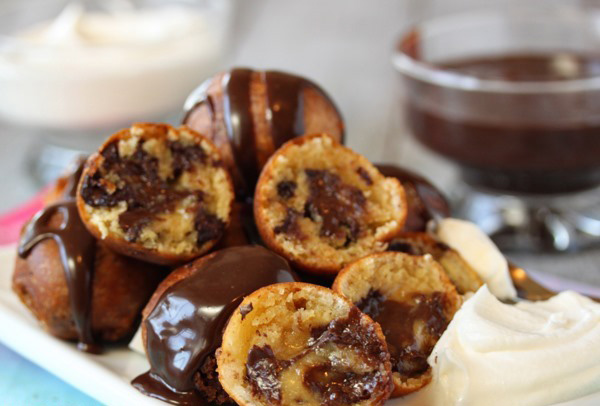 Och till slut. Friterad chocolate chip cookie dough. Att bara tänka på det ger ju bröstsmärtor. Och till slut. Friterad chocolate chip cookie dough. Att bara tänka på det ger ju bröstsmärtor.